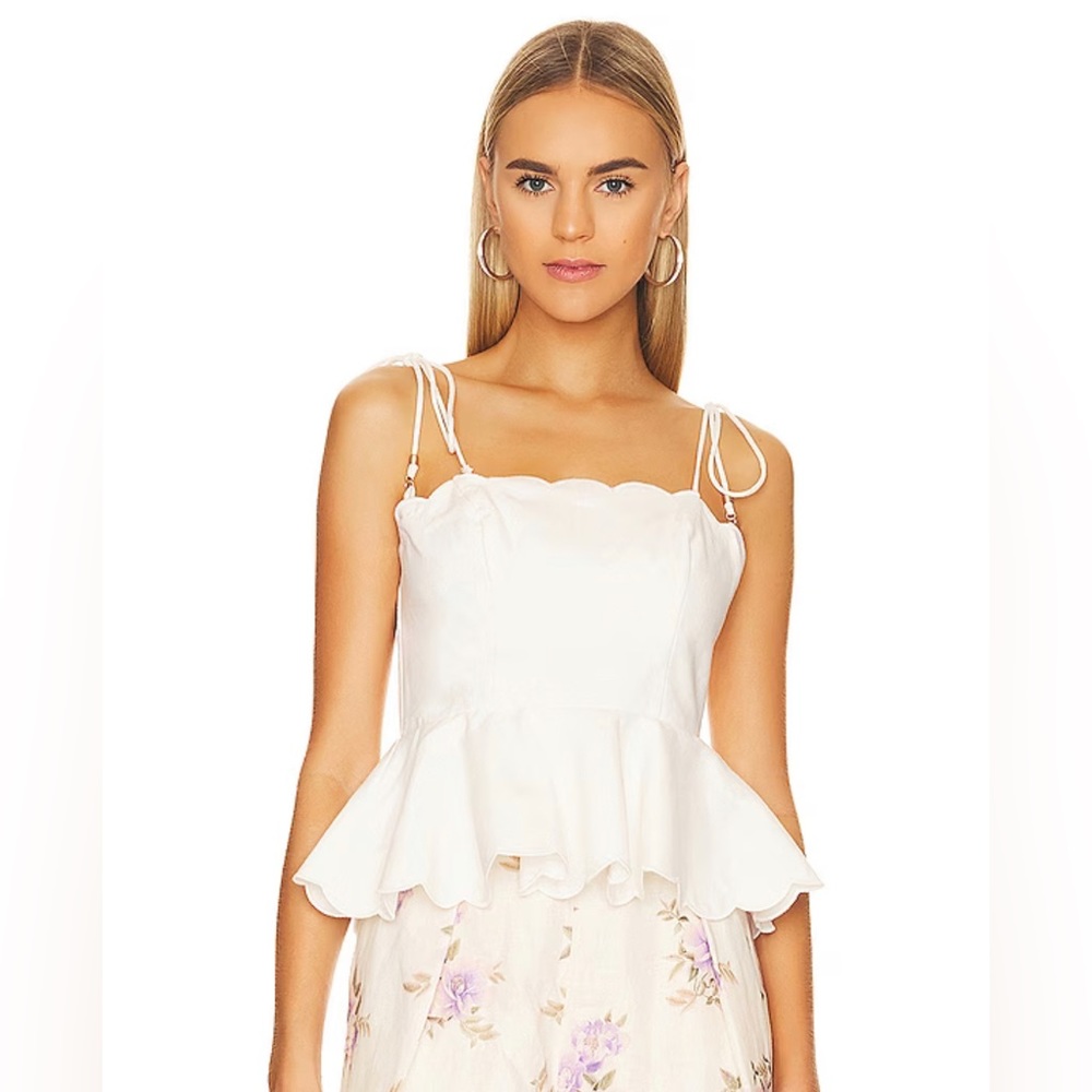 Tiggy Scallop Top in Ivory
Zimmermann